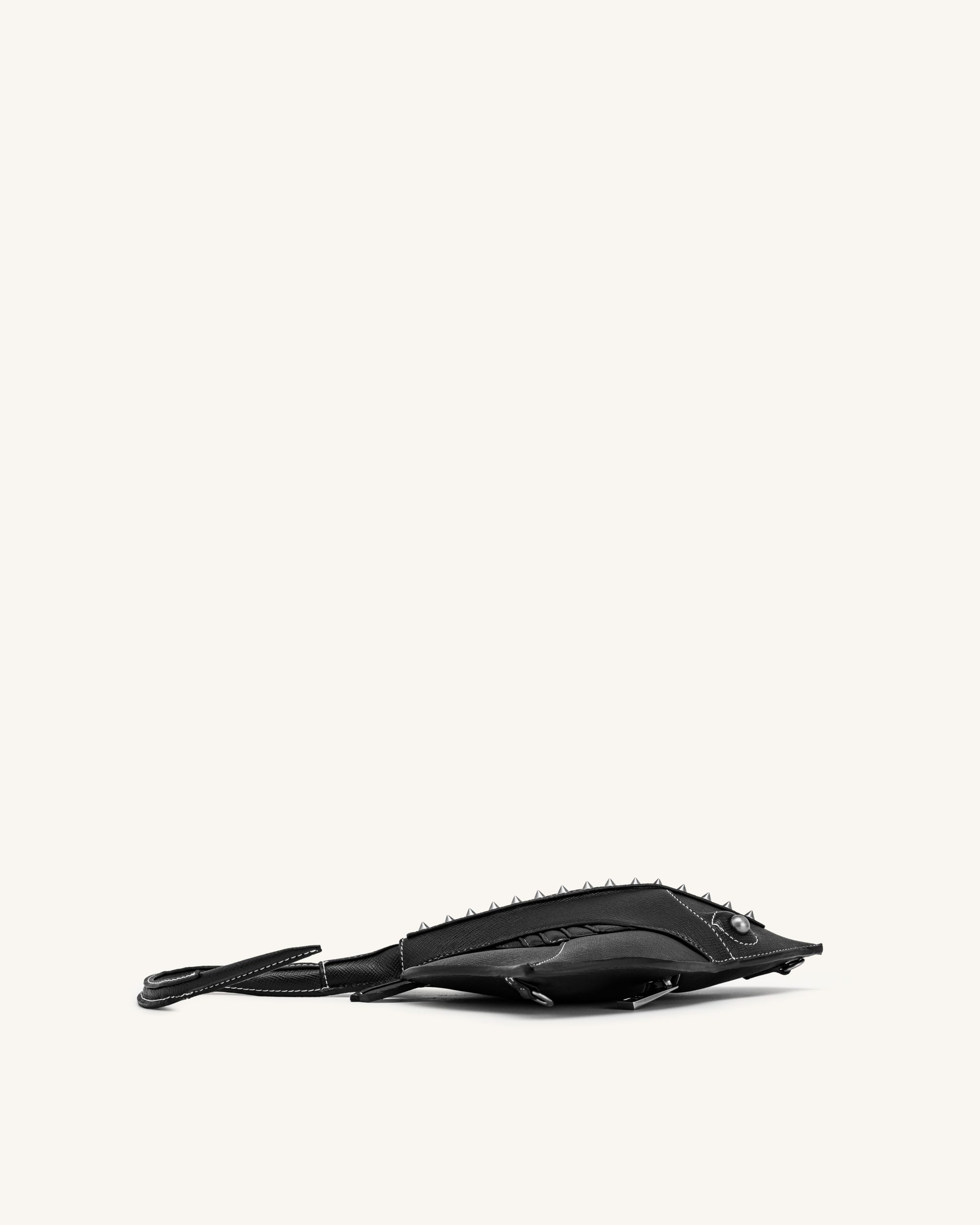 Odelle Manta Ray Crossbody Bag - Black - Image 4