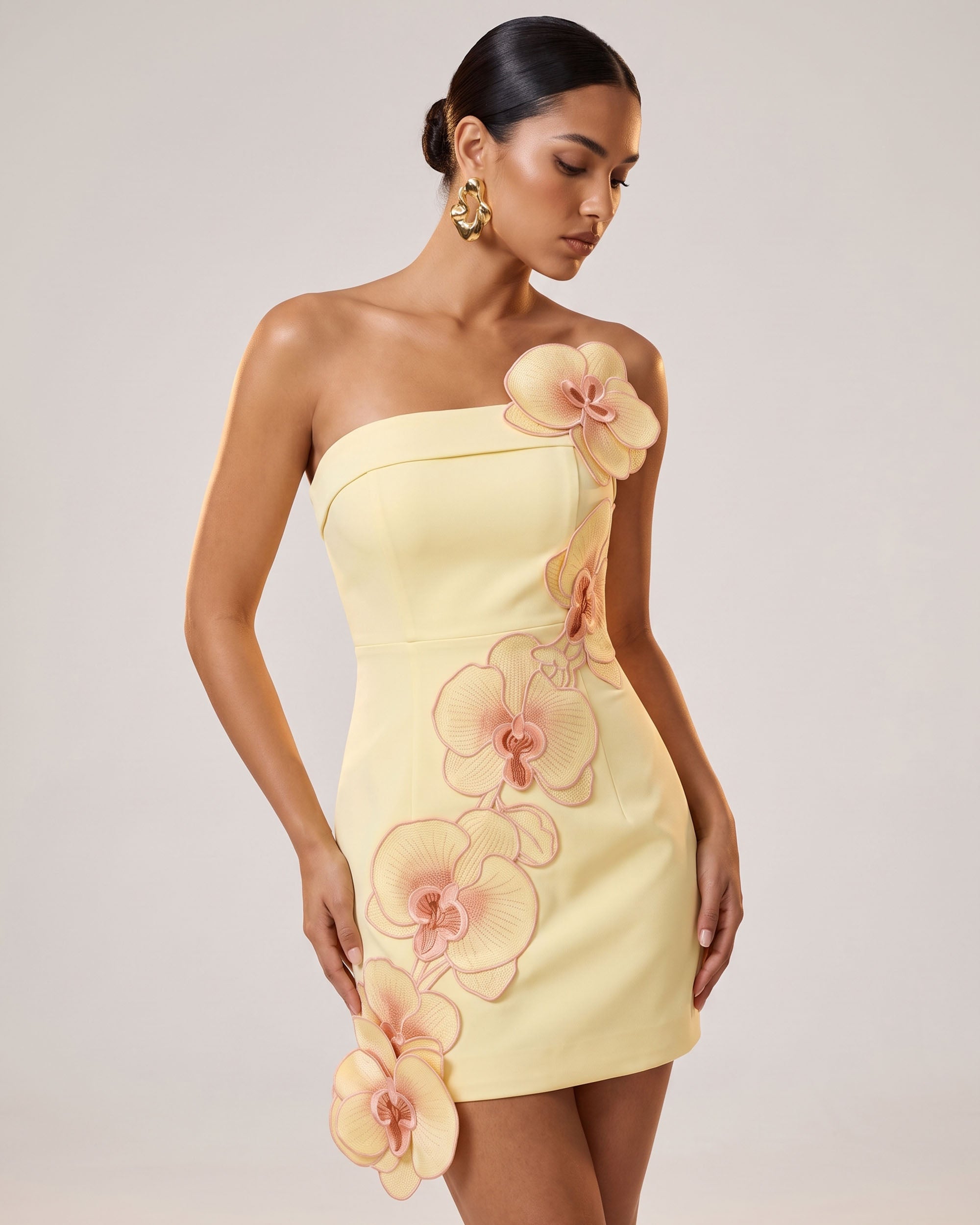 Orchid Embroidered Floral Appliqué Strapless Mini Dress - Light Yellow - Image 2